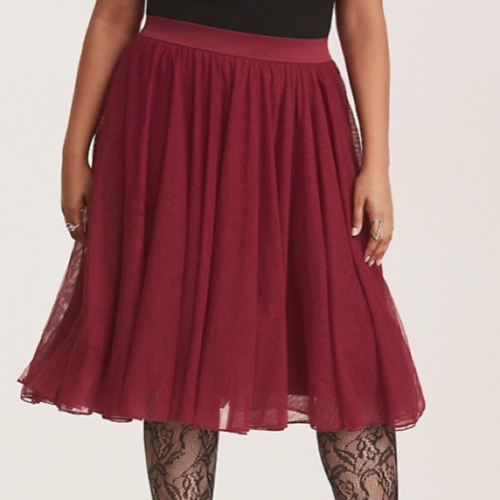 NWOT Torrid Tulle Mesh Maroon Midi Skirt Size 2X